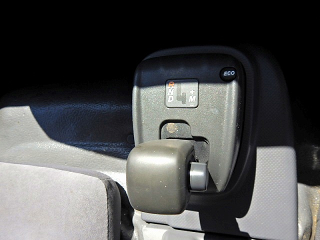 日産アトラスセーフティローダー小型（2t・3t）[写真14]