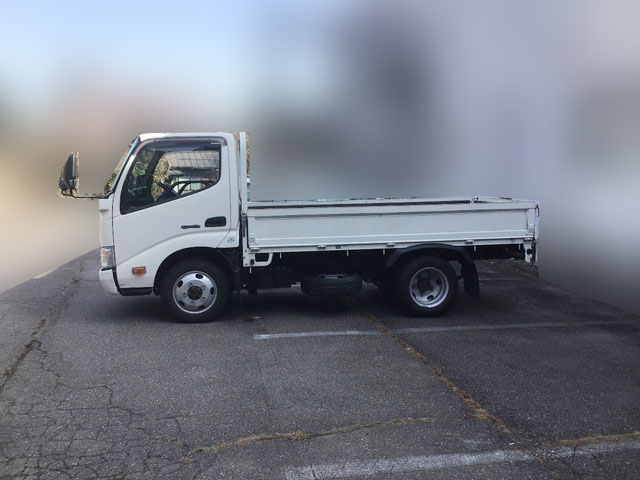 日野デュトロ平ボディ小型（2t・3t）[写真05]