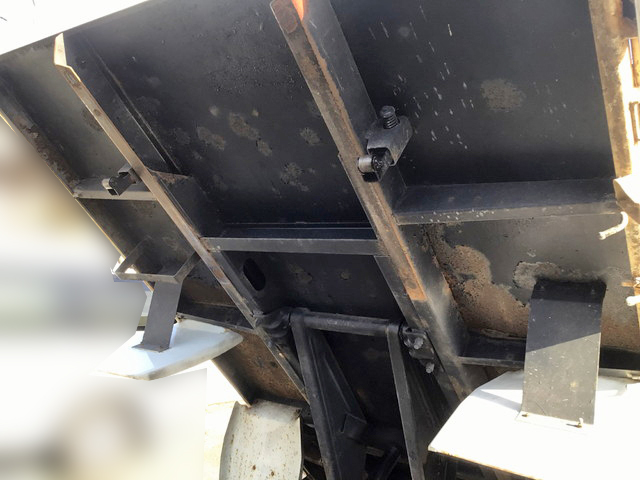 三菱ふそうキャンターダンプ・クレーン付小型（2t・3t）[写真09]