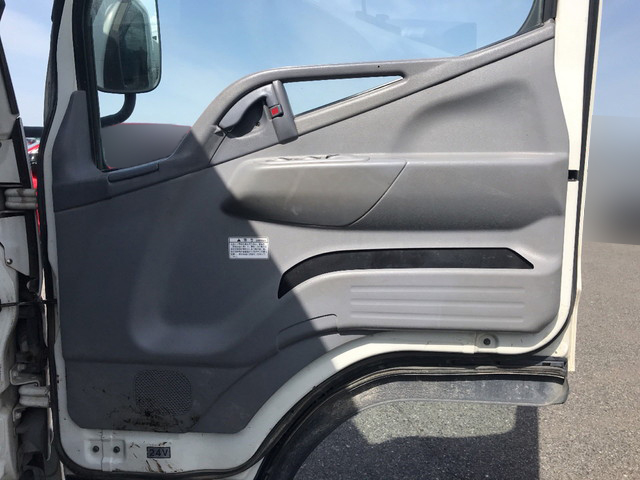 三菱ふそうキャンター散水車小型（2t・3t）[写真23]