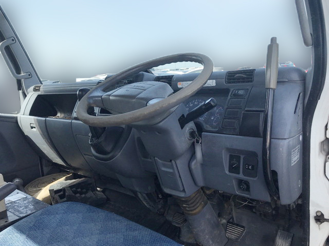 三菱ふそうキャンター散水車小型（2t・3t）[写真30]