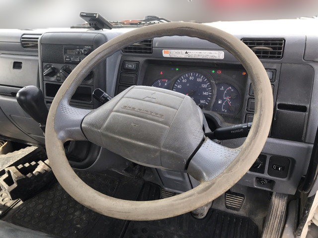 三菱ふそうキャンター散水車小型（2t・3t）[写真33]