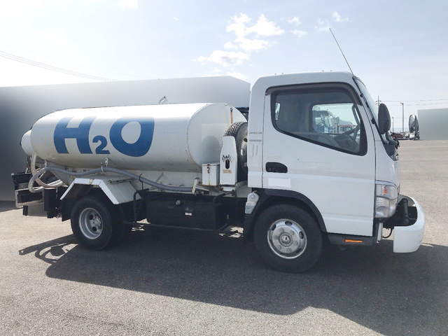 三菱ふそうキャンター散水車小型（2t・3t）[写真06]