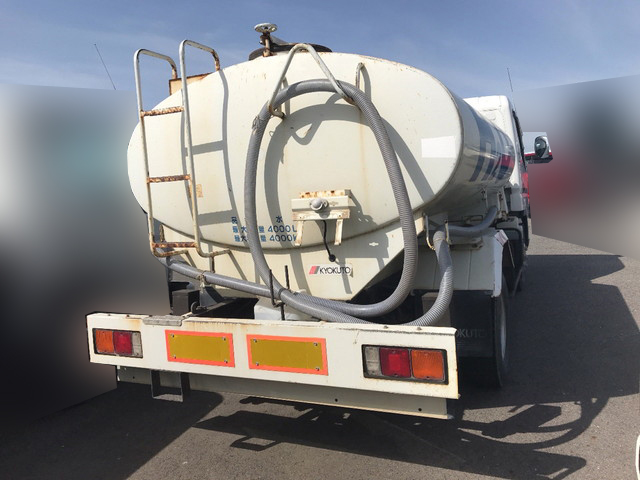 三菱ふそうキャンター散水車小型（2t・3t）[写真09]