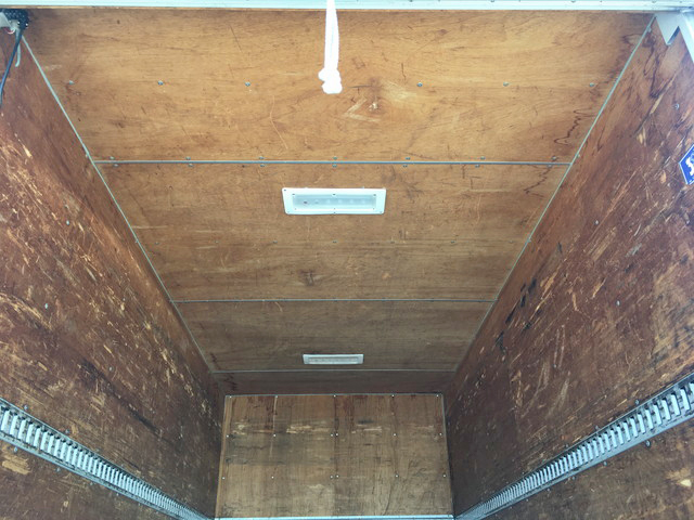 日野デュトロアルミバン小型（2t・3t）[写真15]