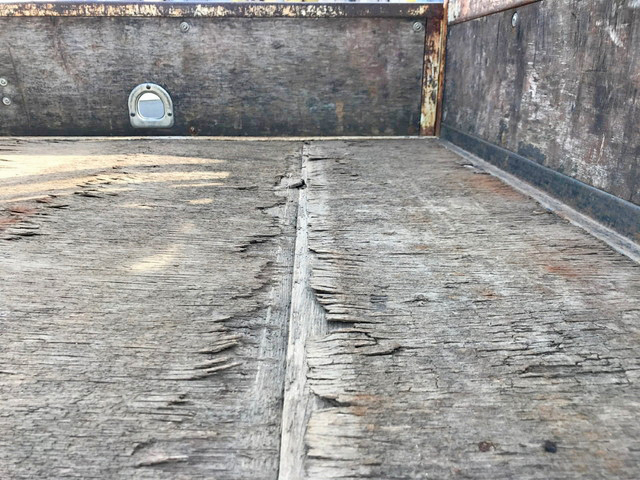 三菱ふそうキャンタークレーン3段小型（2t・3t）[写真06]