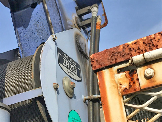 三菱ふそうキャンタークレーン3段小型（2t・3t）[写真09]