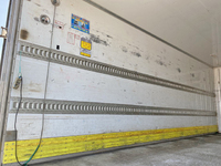 いすゞフォワード冷凍車（冷蔵車）中型（4t）[写真12]