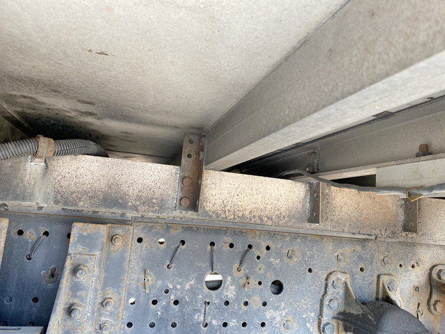 いすゞフォワード冷凍車（冷蔵車）中型（4t）[写真22]