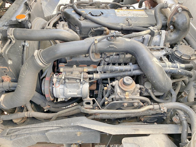 いすゞフォワード冷凍車（冷蔵車）中型（4t）[写真27]