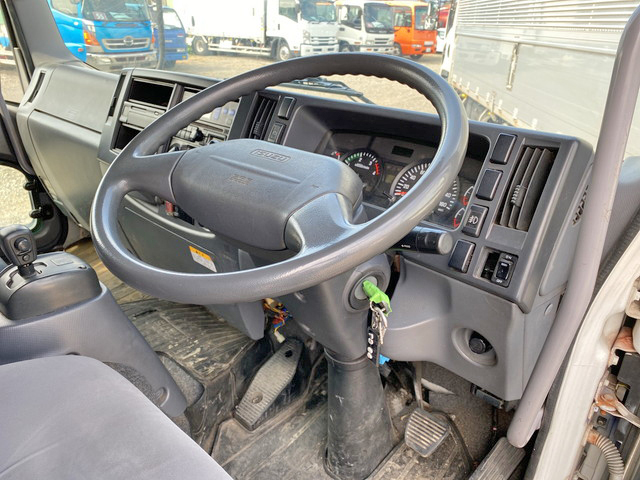 いすゞフォワード冷凍車（冷蔵車）中型（4t）[写真35]