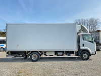 いすゞフォワード冷凍車（冷蔵車）中型（4t）[写真05]