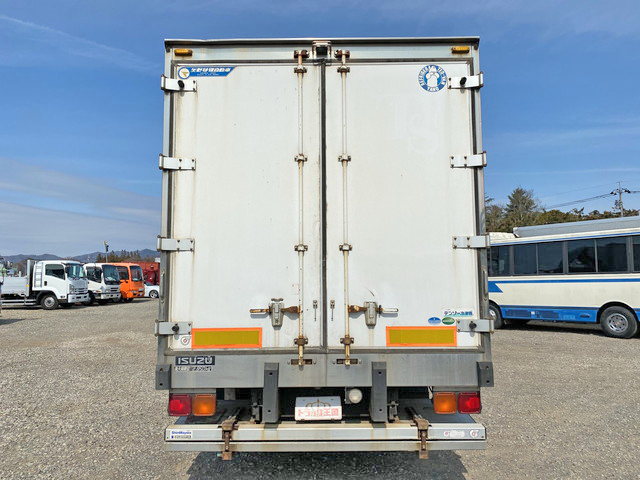 いすゞフォワード冷凍車（冷蔵車）中型（4t）[写真09]