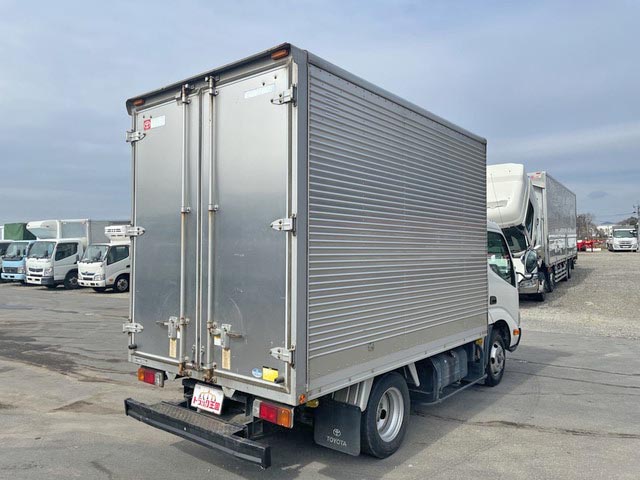 トヨタトヨエースアルミバン小型（2t・3t）[写真02]