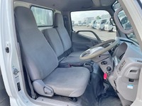 トヨタトヨエースアルミバン小型（2t・3t）[写真33]