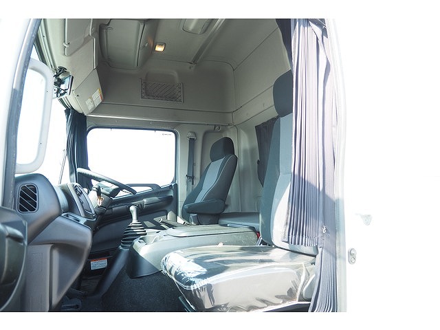 日野レンジャーアルミウイング中型（4t）[写真33]