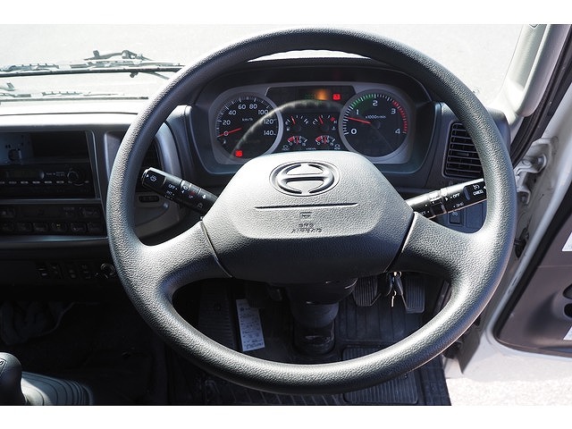 日野レンジャーアルミウイング中型（4t）[写真39]