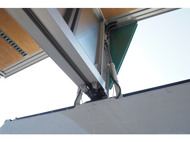 日野レンジャーアルミウイング中型（4t）[写真06]