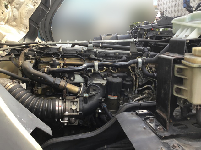 三菱ふそうスーパーグレートトレーラーヘッド（トラクターヘッド）大型（10t）[写真13]