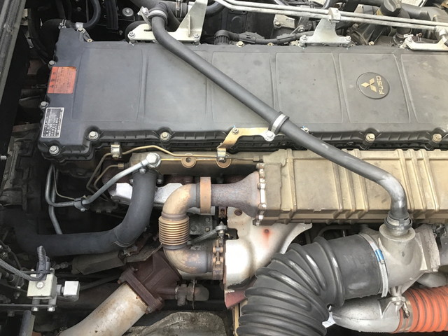 三菱ふそうスーパーグレートトレーラーヘッド（トラクターヘッド）大型（10t）[写真14]