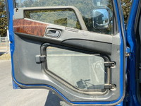 三菱ふそうファイターアームロール中型（4t）[写真22]