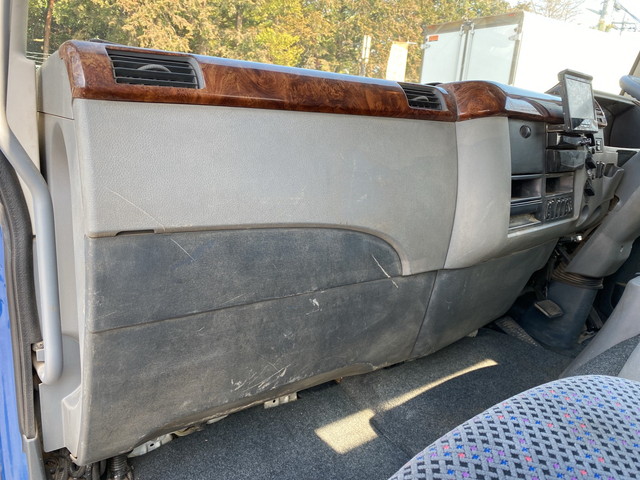 三菱ふそうファイターアームロール中型（4t）[写真27]