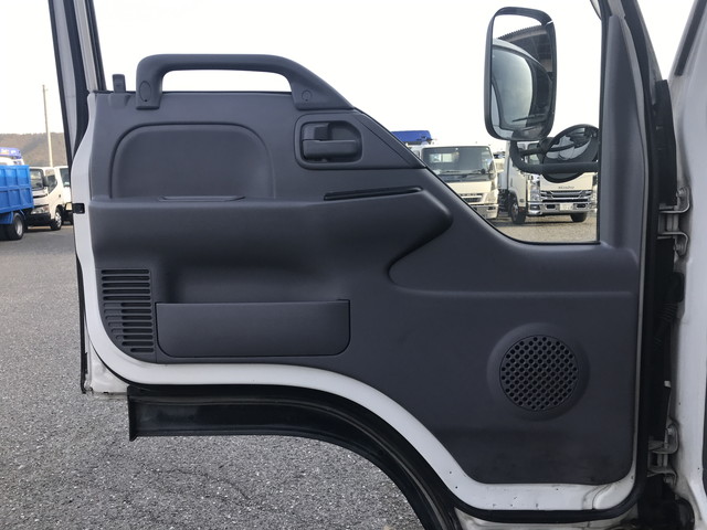 いすゞエルフアルミウイング小型（2t・3t）[写真27]