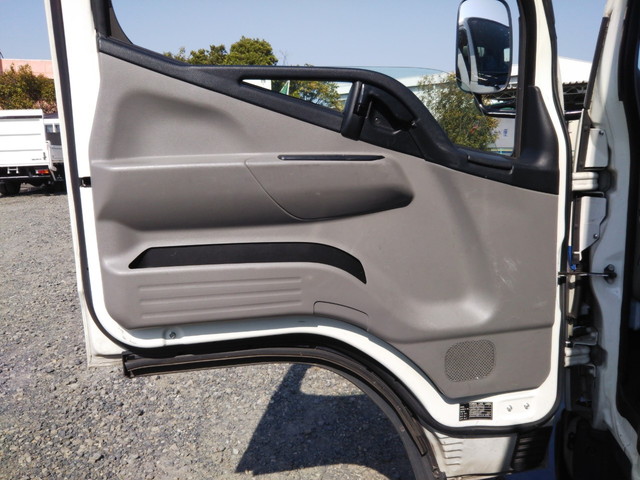 三菱ふそうキャンターパッカー車（塵芥車）小型（2t・3t）[写真28]