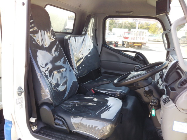 三菱ふそうキャンターパッカー車（塵芥車）小型（2t・3t）[写真31]