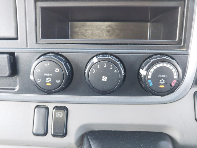 三菱ふそうキャンターパッカー車（塵芥車）小型（2t・3t）[写真36]