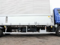 三菱ふそうキャンターアルミウイング小型（2t・3t）[写真15]