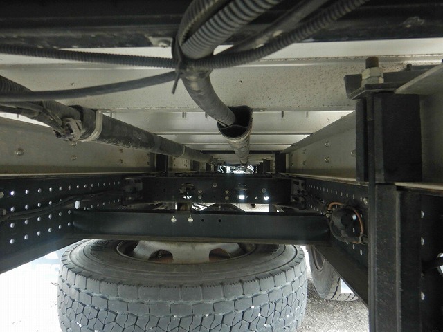 三菱ふそうキャンターアルミウイング小型（2t・3t）[写真18]