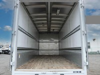 三菱ふそうキャンターアルミウイング小型（2t・3t）[写真07]