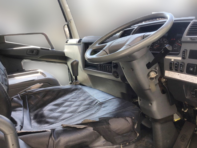 三菱ふそうファイターパッカー車（塵芥車）中型（4t）[写真20]