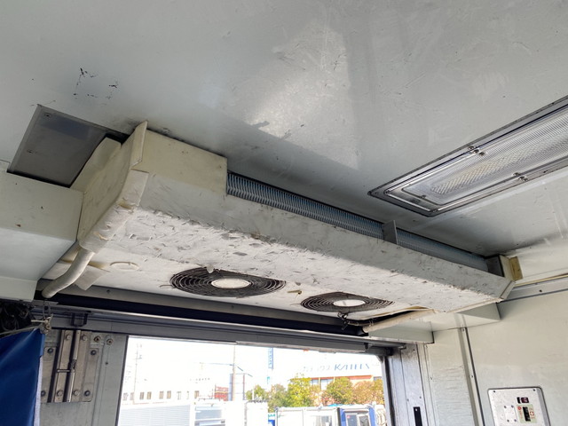 三菱ふそうキャンター冷凍車（冷蔵車）小型（2t・3t）[写真16]