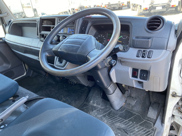 三菱ふそうキャンター冷凍車（冷蔵車）小型（2t・3t）[写真35]