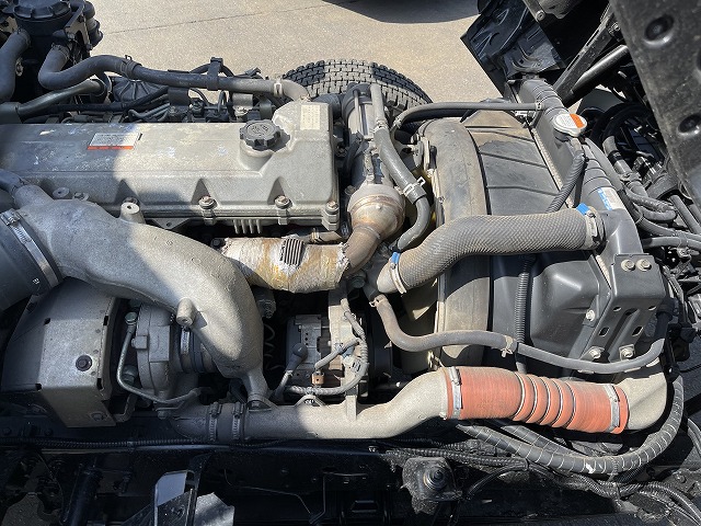 日野レンジャーセルフクレーン4段増トン（6t・8t）[写真28]