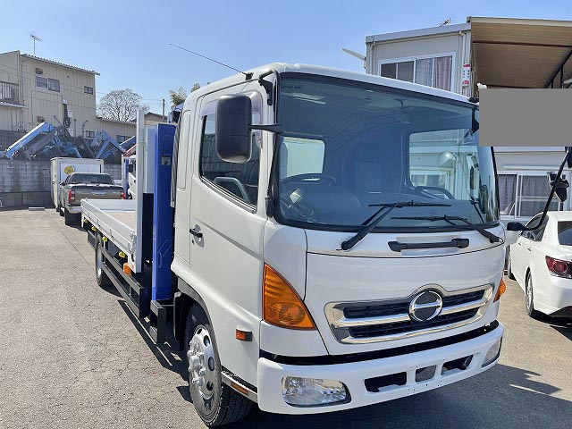 日野レンジャーセルフクレーン4段増トン（6t・8t）[写真03]