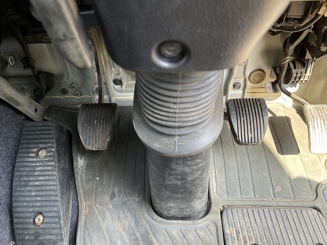 日野レンジャーセルフクレーン4段増トン（6t・8t）[写真37]