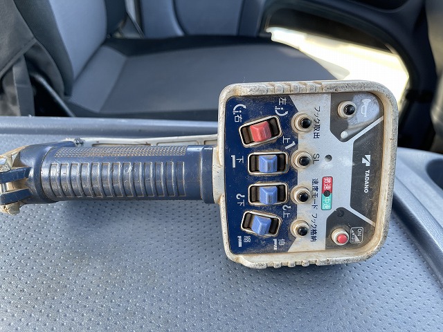 日野レンジャーセルフクレーン4段増トン（6t・8t）[写真40]