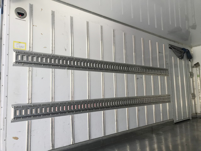 三菱ふそうキャンター冷凍車（冷蔵車）小型（2t・3t）[写真14]