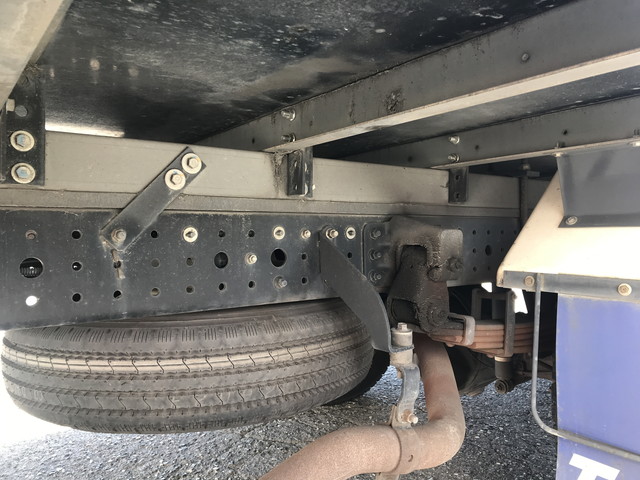 三菱ふそうキャンター冷凍車（冷蔵車）小型（2t・3t）[写真22]