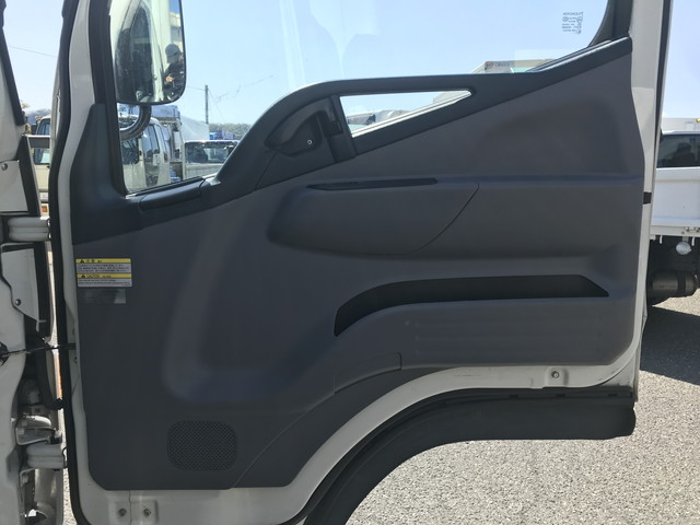 三菱ふそうキャンター冷凍車（冷蔵車）小型（2t・3t）[写真30]