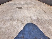 三菱ふそうキャンター平ボディ小型（2t・3t）[写真12]