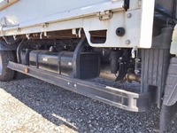 三菱ふそうキャンター平ボディ小型（2t・3t）[写真18]