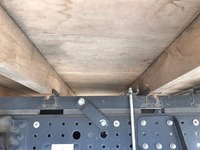 三菱ふそうキャンター平ボディ小型（2t・3t）[写真27]