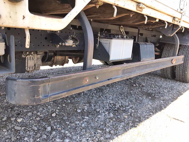 いすゞエルフ平ボディ小型（2t・3t）[写真20]