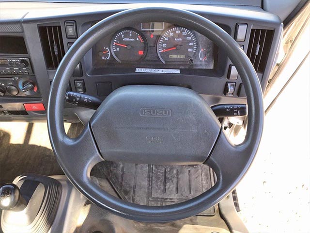 いすゞエルフ平ボディ小型（2t・3t）[写真36]