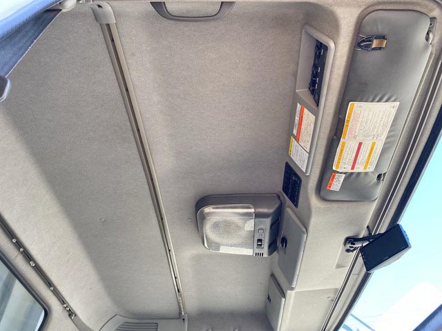 いすゞギガアルミウイング大型（10t）[写真30]