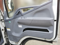 三菱ふそうキャンター平ボディ小型（2t・3t）[写真23]